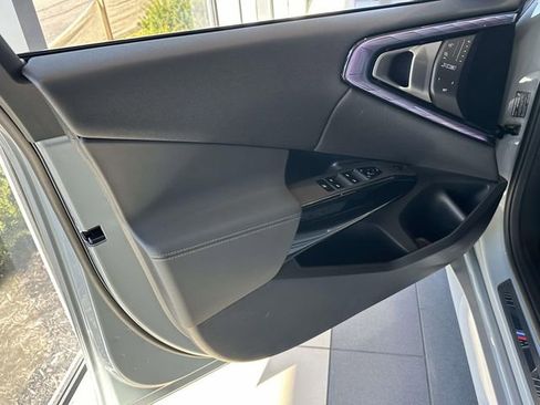 New 2026 BMW X3 xDrive30 w/ Premium Package AWD/4WD image 13