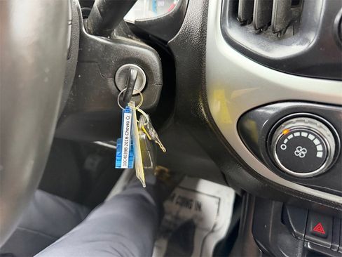 Used 2016 Chevrolet Colorado LT w/ LT Convenience Package image 31