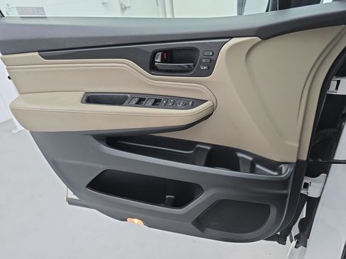 Used 2023 Honda Odyssey Touring image 28