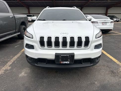 Used 2014 Jeep Cherokee Latitude w/ Cold Weather Group image 19