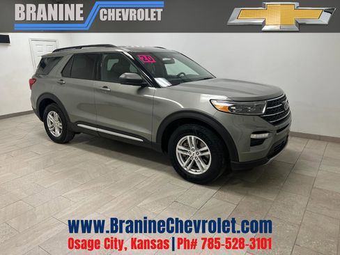 Used 2020 Ford Explorer XLT w/ Equipment Group 202A image 1