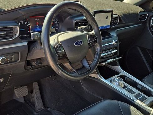 Used 2020 Ford Explorer XLT w/ Equipment Group 202A image 20