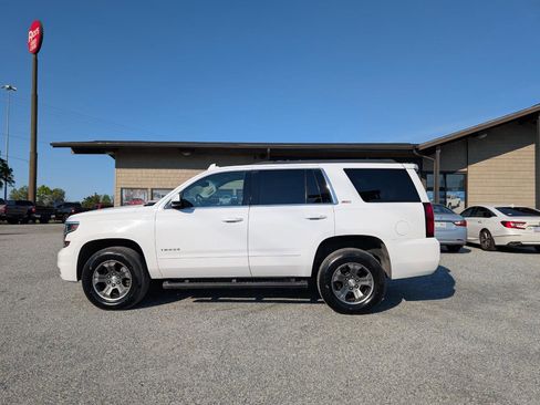 Used 2018 Chevrolet Tahoe LT image 11