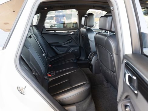 Used 2018 Porsche Macan S AWD/4WD image 25