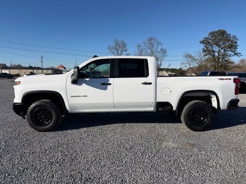 Used 2024 Chevrolet Silverado 3500 W/T w/ WT Convenience Package image 2