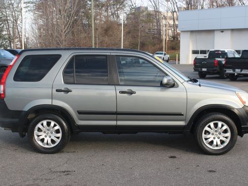 Used 2005 Honda CR-V EX image 8