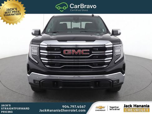 Used 2022 GMC Sierra 1500 SLT w/ X31 Off-Road Package AWD/4WD image 4