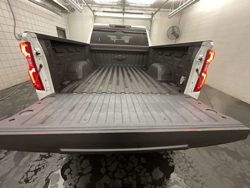 Used 2020 Chevrolet Silverado 1500 Custom w/ Rally Edition image 18