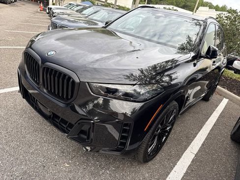 Used 2026 BMW X5 xDrive40i w/ M Sport Package AWD/4WD image 3