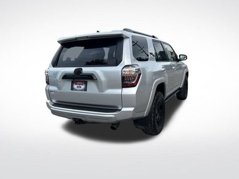 Used 2024 Toyota 4Runner TRD Off-Road Premium AWD/4WD image 5