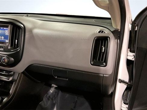 Used 2020 Chevrolet Colorado W/T image 17