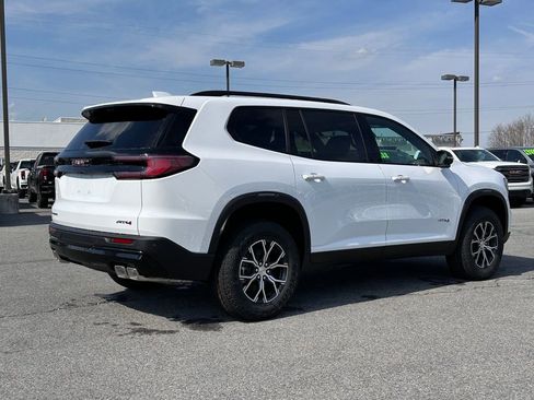 New 2026 GMC Acadia AT4 w/ Luxury Package AWD/4WD image 9
