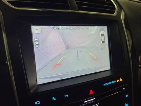 Used 2018 Ford Explorer Limited w/ Equipment Group 301A image 11