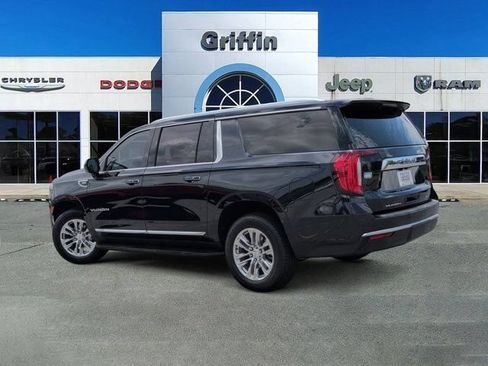 Used 2023 GMC Yukon XL SLT RWD image 9