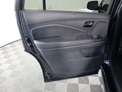 Certified 2024 Honda Passport Black Edition image 27