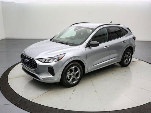 Certified 2023 Ford Escape ST-Line w/ Tech Pack #1 image 8