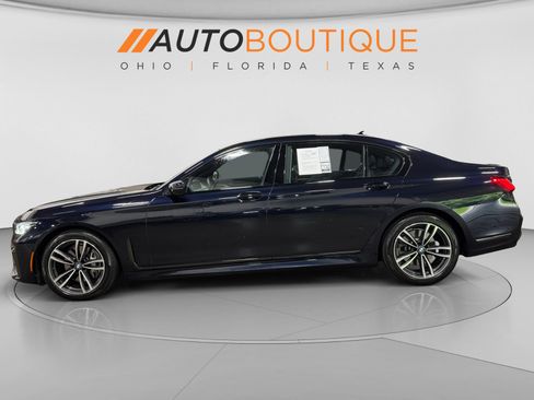 Used 2022 BMW 740i xDrive w/ M Sport Package AWD/4WD image 2