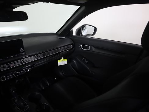 Used 2023 Honda Civic Sport image 32