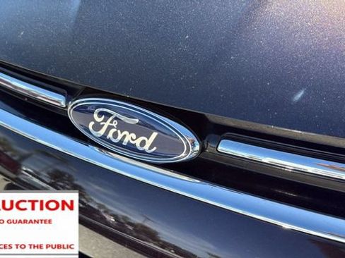 Used 2013 Ford Escape Titanium w/ Class II Trailer Tow Pkg FWD image 9