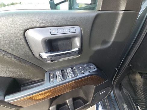 Used 2017 GMC Sierra 3500 Denali w/ Duramax Plus Package image 23