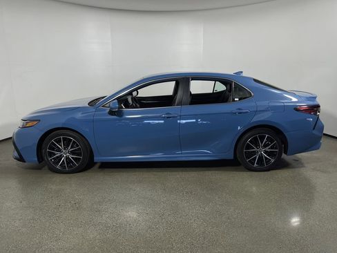 Certified 2024 Toyota Camry SE FWD image 6