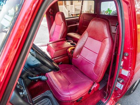 Used 1995 Ford Bronco XLT image 76