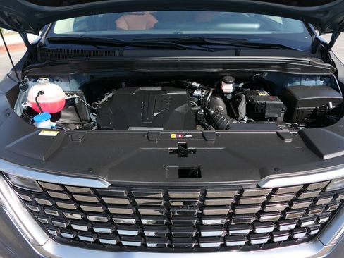 Used 2024 Kia Carnival SX Prestige FWD image 30