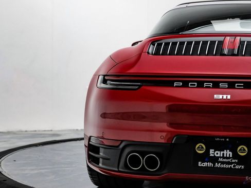 Used 2021 Porsche 911 Targa 4S Heritage Design image 17