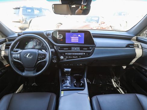 Used 2024 Lexus ES 300h w/ Premium Package FWD image 12