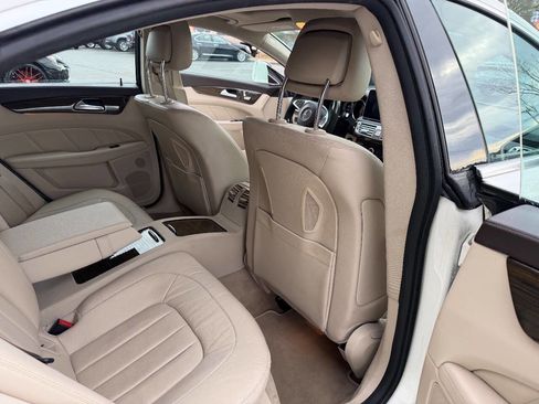 Used 2015 Mercedes-Benz CLS 400 image 10