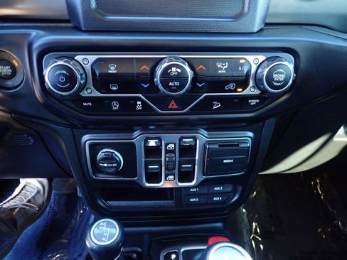 Used 2020 Jeep Wrangler Unlimited Sport S AWD/4WD image 17