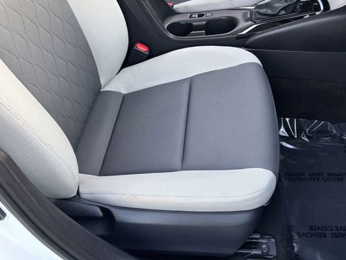 Used 2024 Toyota Corolla LE image 32