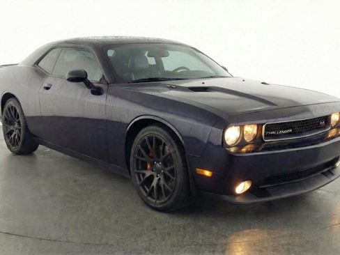 Used 2012 Dodge Challenger R/T Plus image 3