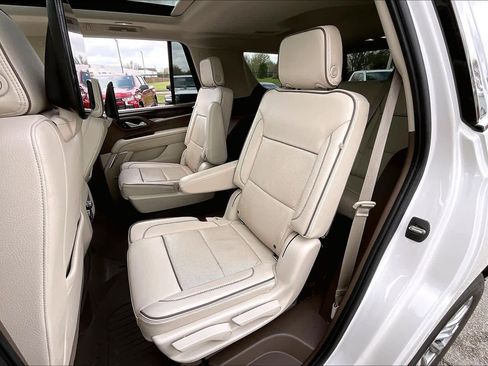 Used 2021 GMC Yukon Denali w/ Denali Premium Package image 20