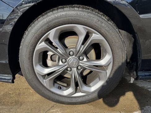 Used 2023 Honda Accord EX image 9