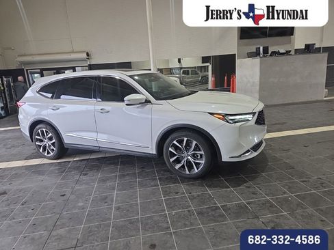 Used 2024 Acura MDX SH-AWD w/ Technology Package image 2