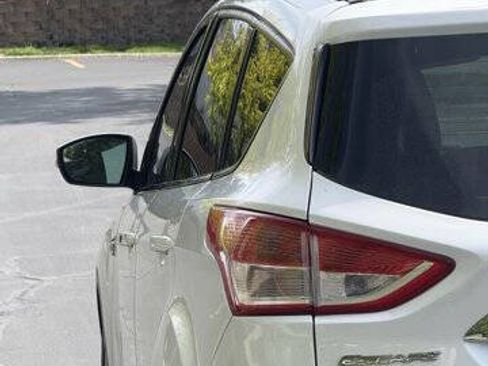 Used 2015 Ford Escape Titanium FWD image 26