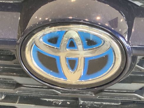 Certified 2024 Toyota RAV4 XLE w/ Convenience Package AWD/4WD image 10