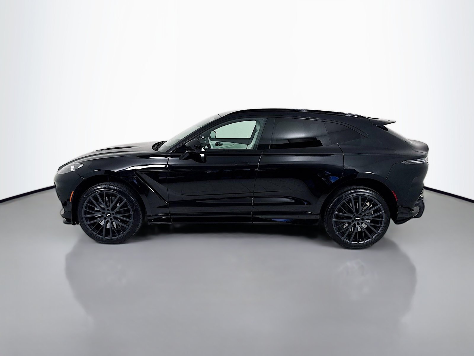 Used 2023 Aston Martin DBX 707 AWD/4WD image 4
