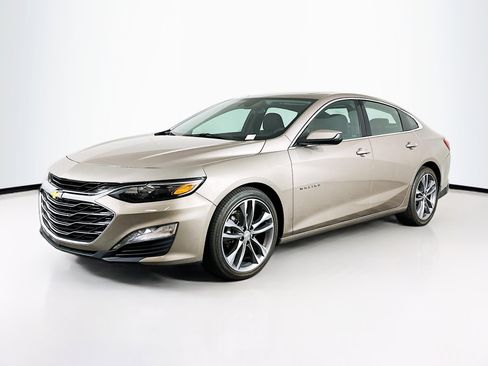 Used 2023 Chevrolet Malibu LT w/ Driver Confidence Package image 3