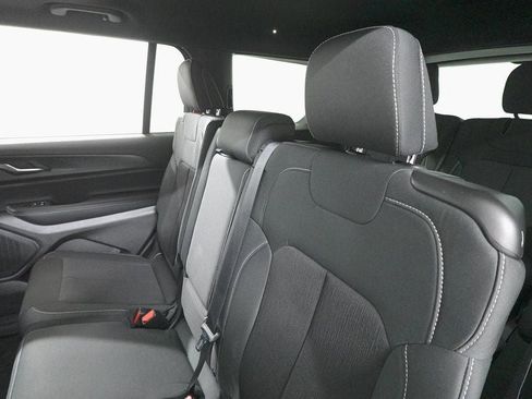 New 2025 Jeep Grand Cherokee L Laredo w/ Luxury Tech Group I image 26