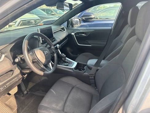 Used 2023 Toyota RAV4 SE AWD/4WD image 11