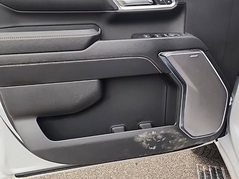 Used 2024 GMC Sierra 2500 Denali w/ Denali Reserve Package image 5