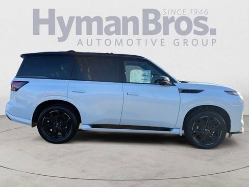 New 2026 INFINITI QX80 4WD w/ Sport Exterior Package image 2