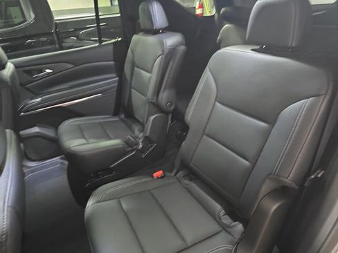 New 2026 Chevrolet Traverse LT w/ Sun and Wheel Package image 18