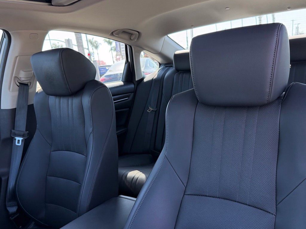 Used 2018 Honda Accord EX-L image 17