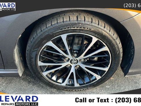 Used 2019 Toyota Camry SE image 40