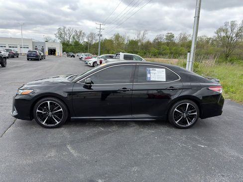 Used 2018 Toyota Camry XSE w/ Driver Assist Package FWD image 3