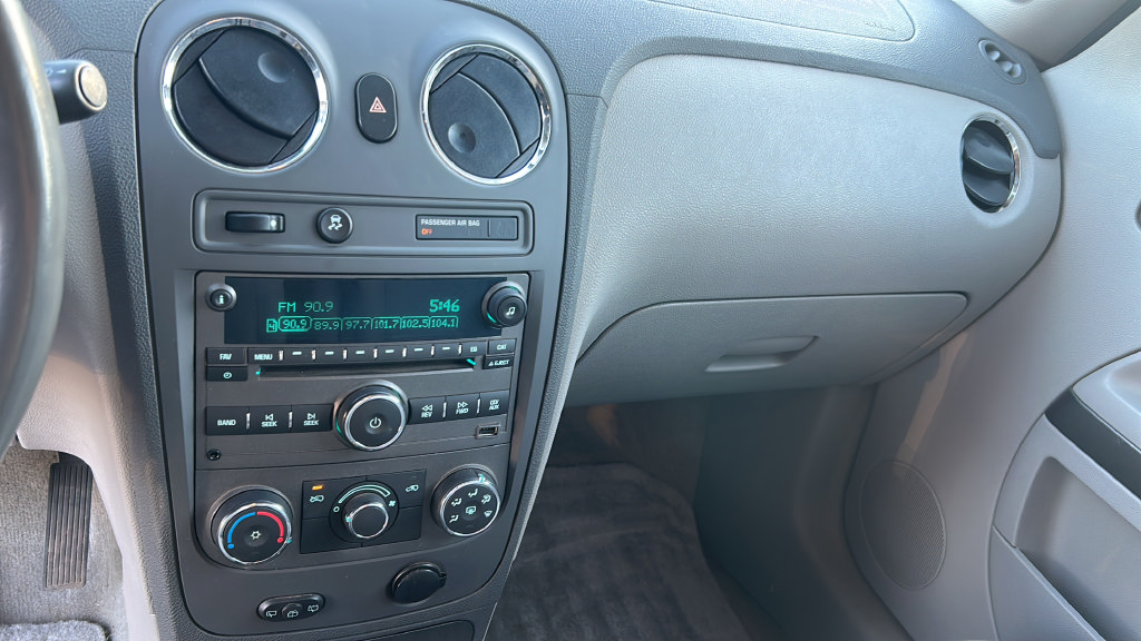 Used 2011 Chevrolet HHR LT w/ My Link Package FWD image 11