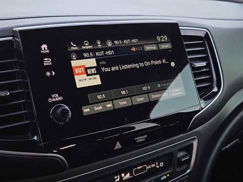 Used 2022 Honda Pilot TrailSport image 16